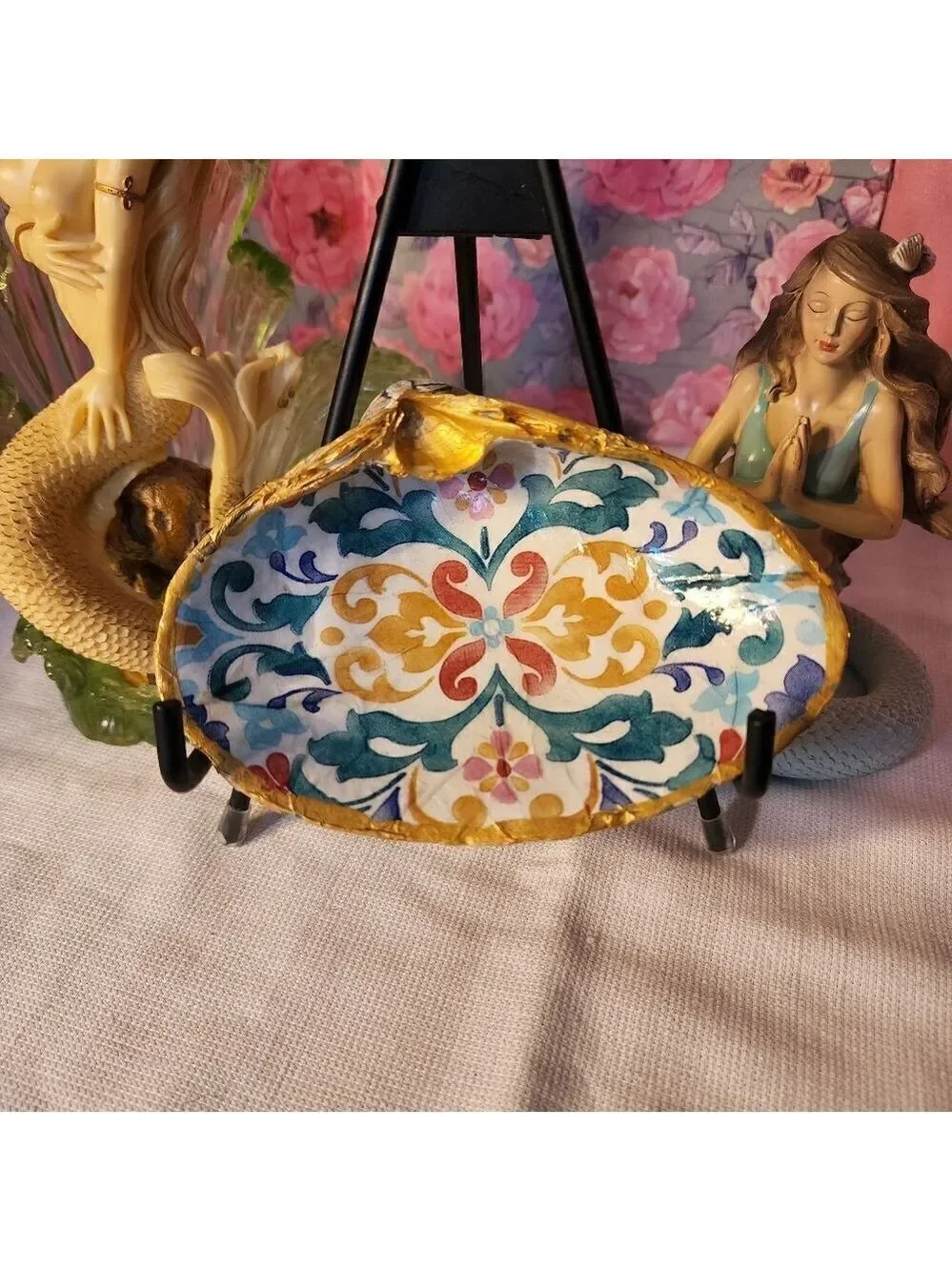 DECOUPAGE CLAM SHELL